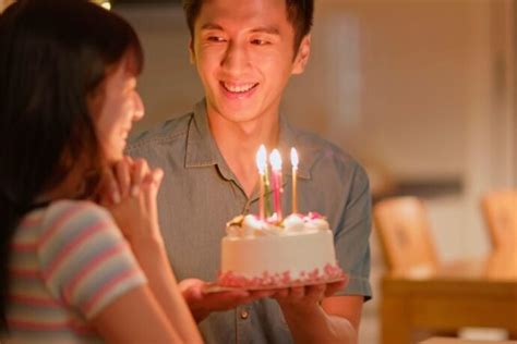 付き合い た て プレゼント|付き合いたての彼氏に贈る誕生日プレゼント│高校生に人気のア .